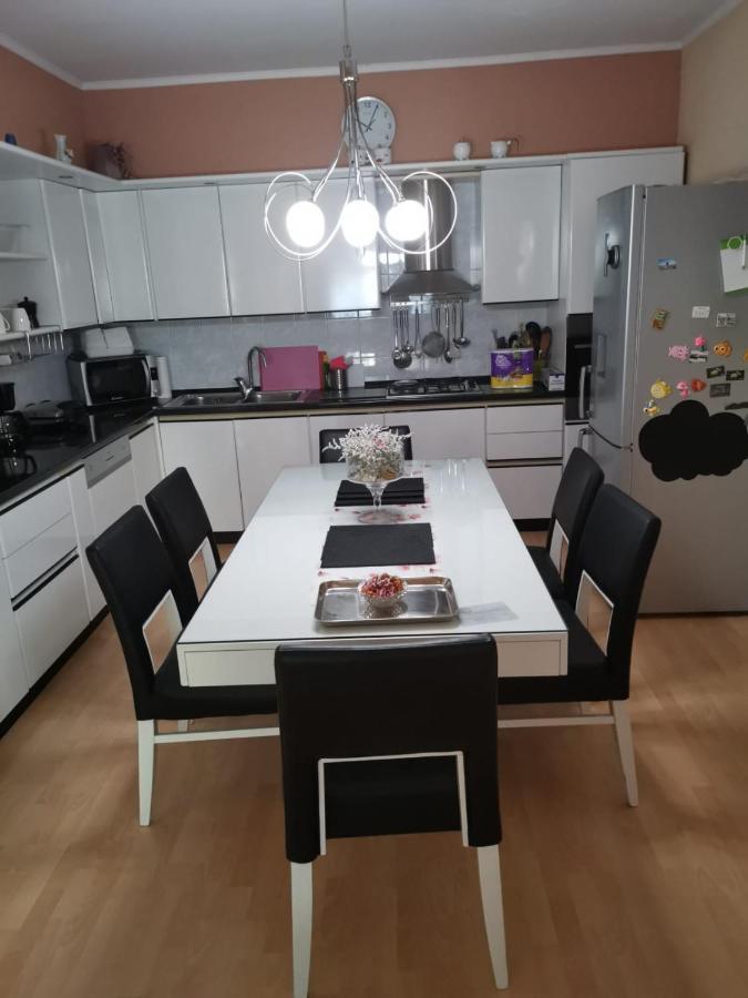 Apartman Lucica 자다르 외부 사진