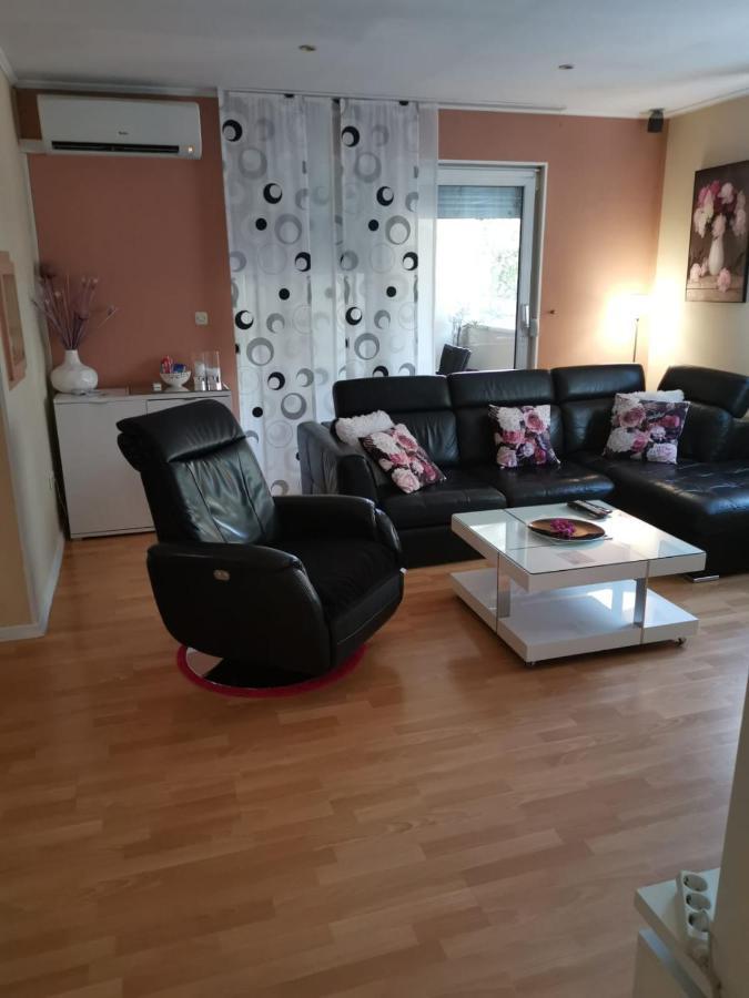 Apartman Lucica 자다르 외부 사진